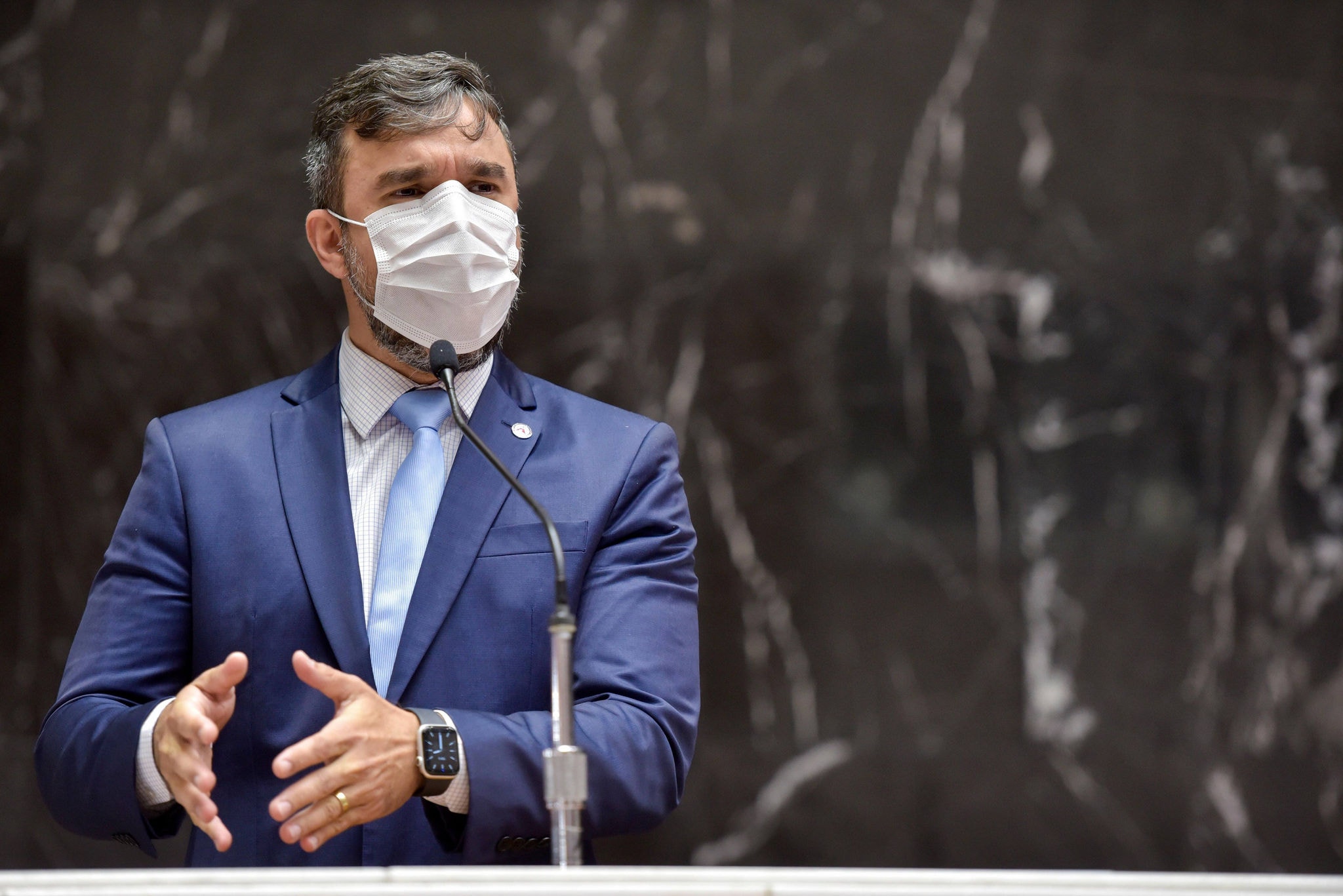 ‘Candidatura de Viana nos pegou de surpresa’, afirma Léo Portela