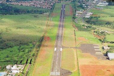 Contemplado Aeroporto de Araxá foi um dos poucos que passaram por reformas no Estado nos últimos anos; dezenas estão na fila