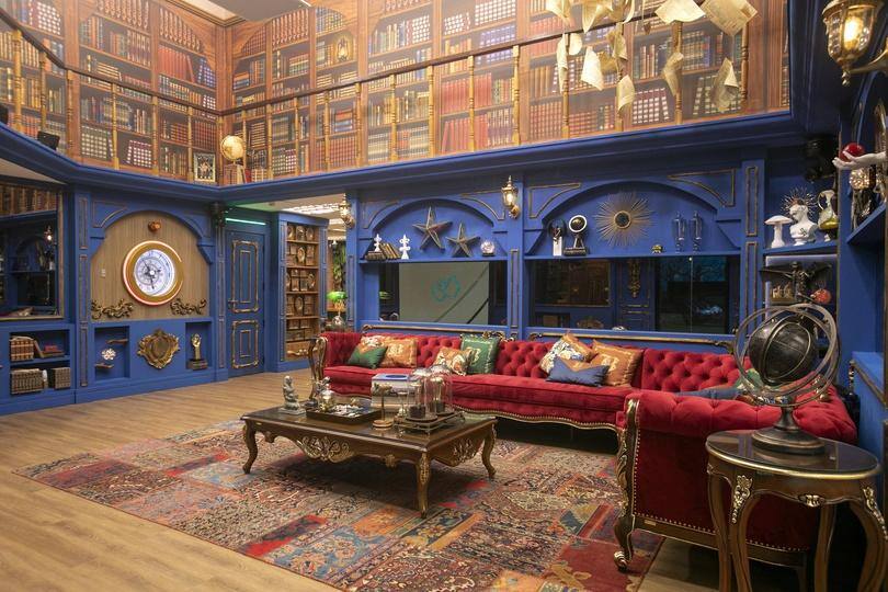 Sala do BBB tem decoração de biblioteca de castelo