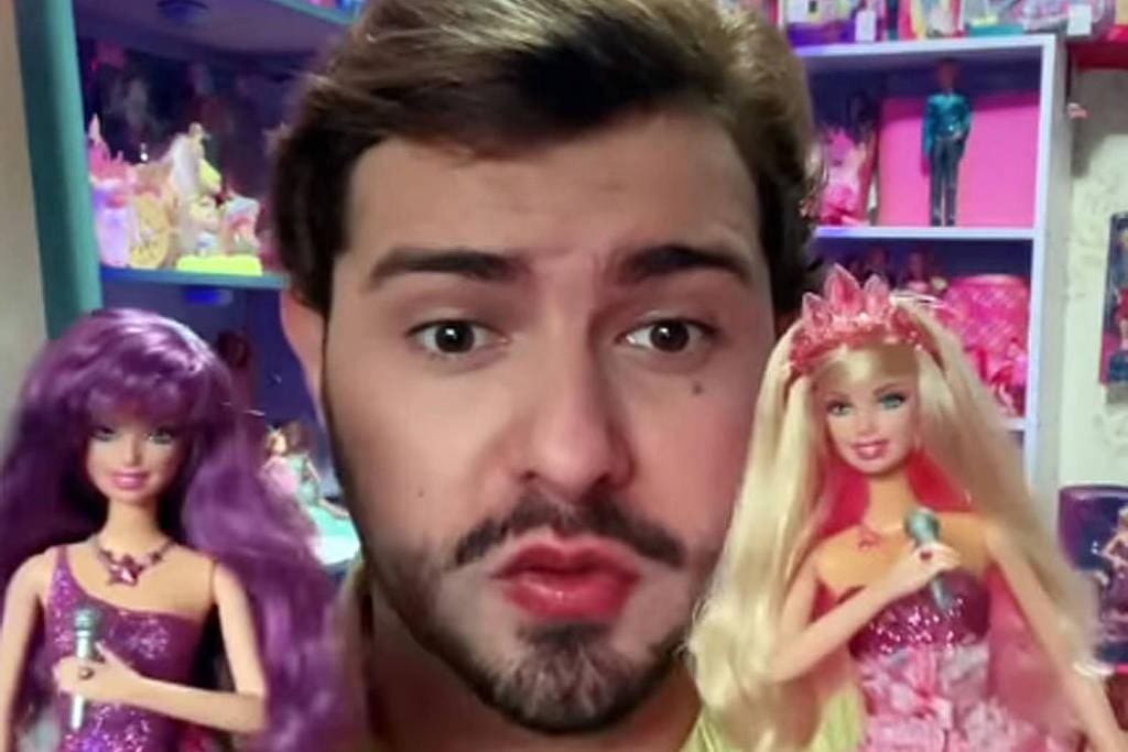 Richard Pessato afirma ter acervo de 400 bonecas Barbie