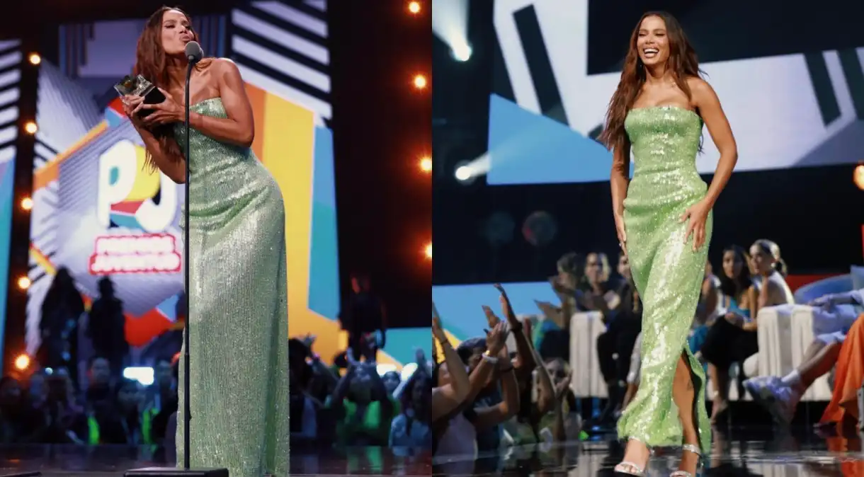 Anitta recebe homenagem nos Premios Juventud 