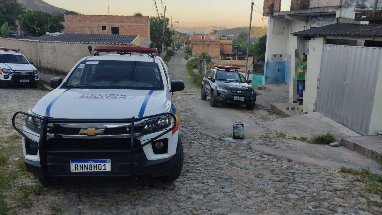 Operação contra homicídios prende 3 pessoas em Santa Luzia; menor está foragido