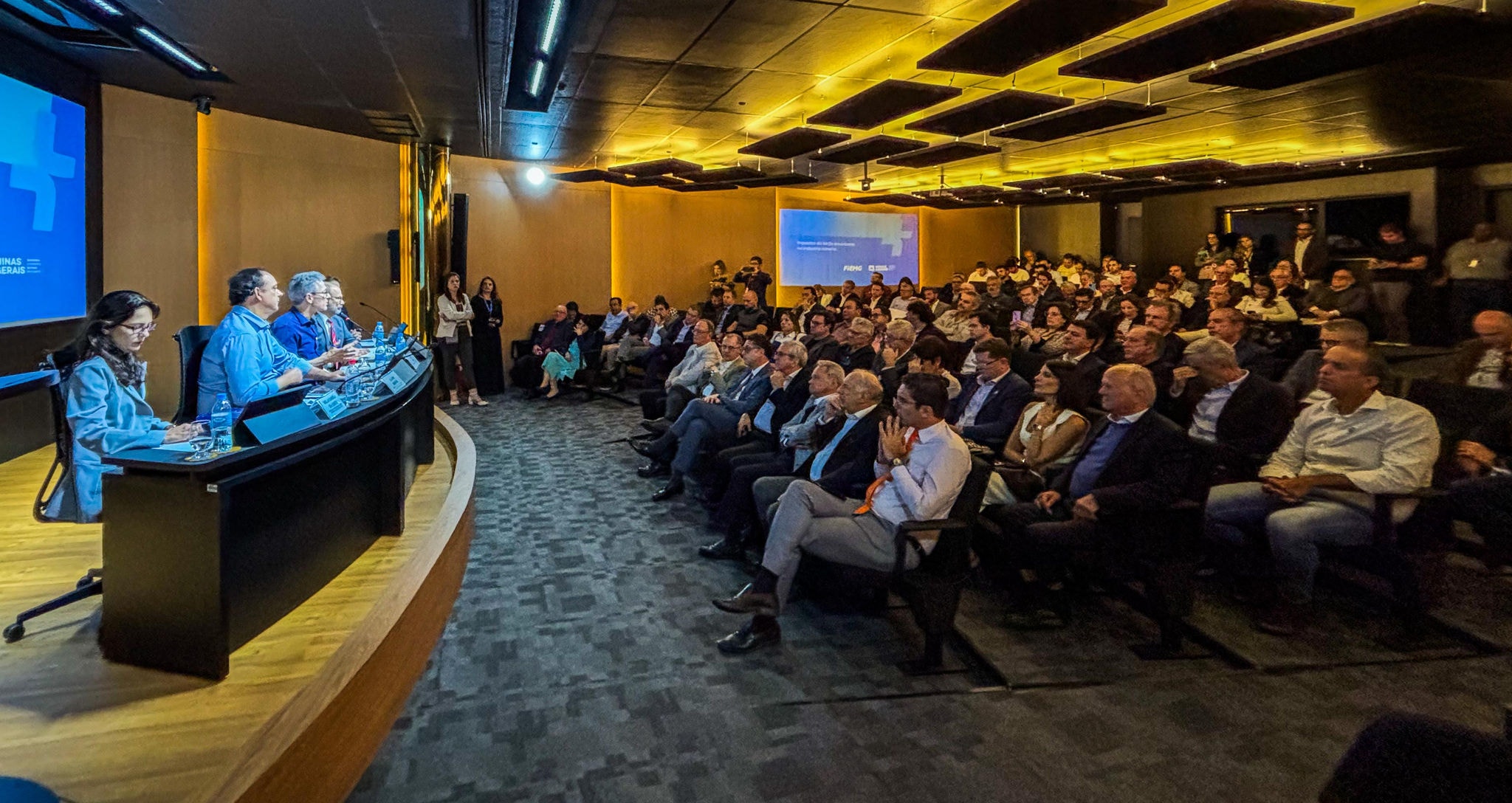 Romeu Zema participou de encotnro com empresários na Fiemg nesta quarta-feira