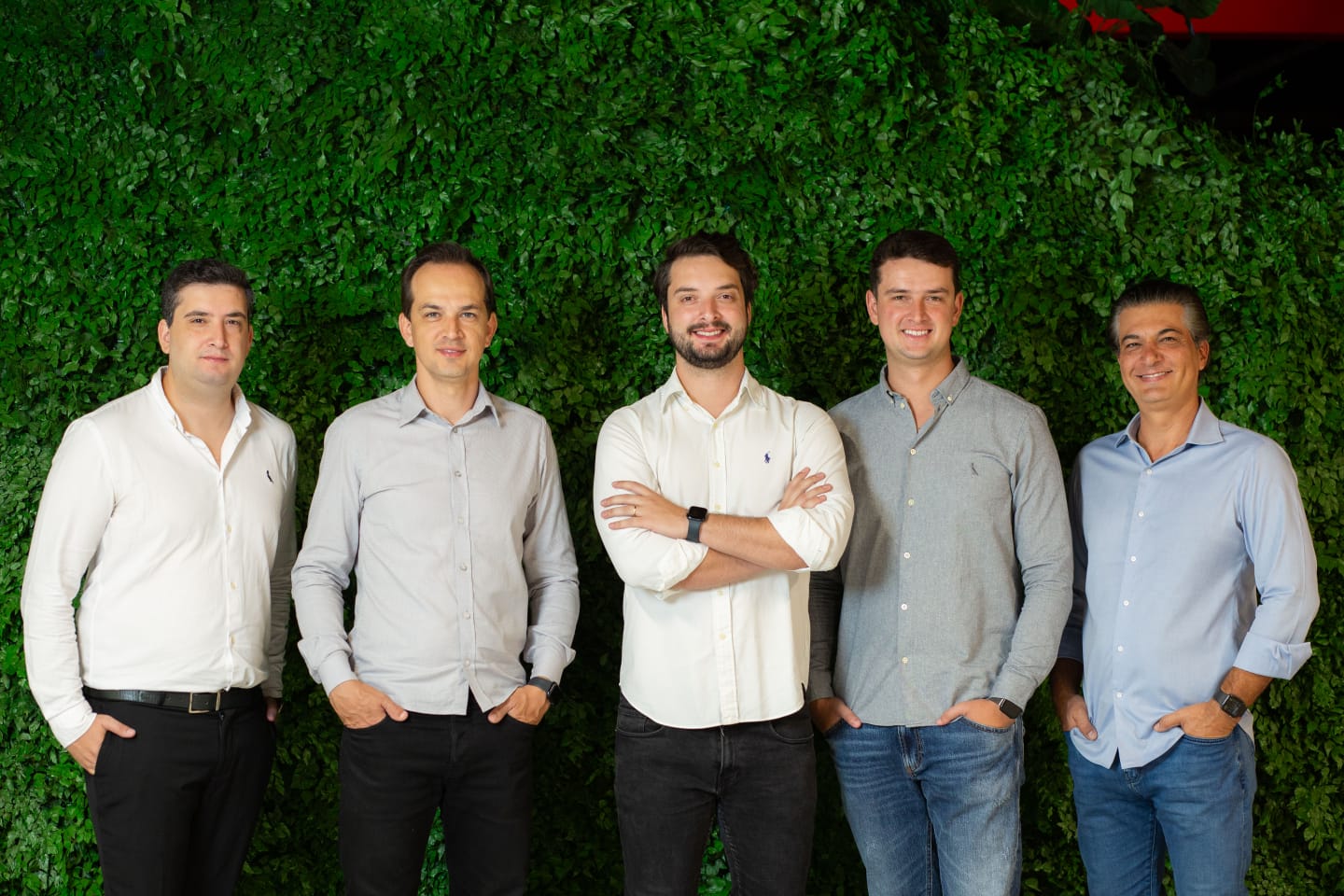Da esquerda para a direita, Paulo Coelho, Gustavo Amorim, Sérgio Melo, Gustavo Coelho, Cássio Vitor de Souza. 
