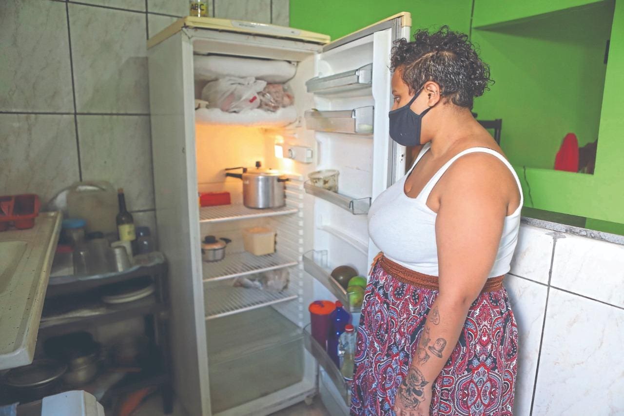 Kamilly Gabriele dos Santos reclama do alto custo de alimentação atualmente