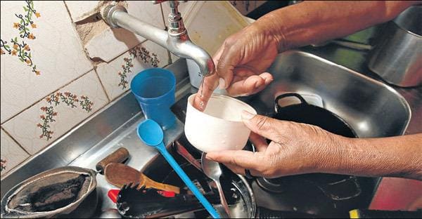 Moradores de Lagoa Santa estão há quatro dias sem abastecimento de água