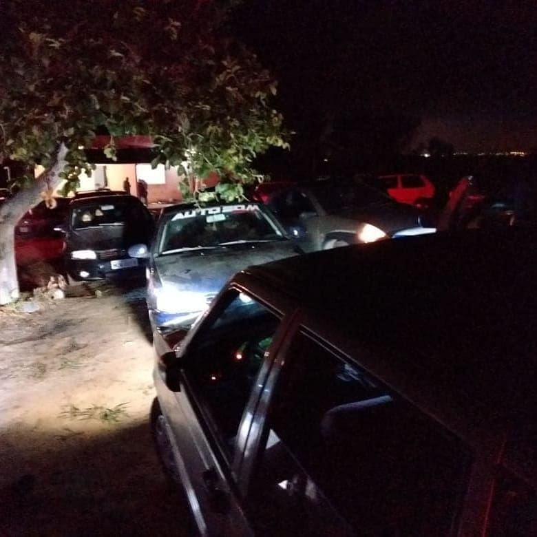 Polícia encontrou cerca de 150 pessoas no sítio