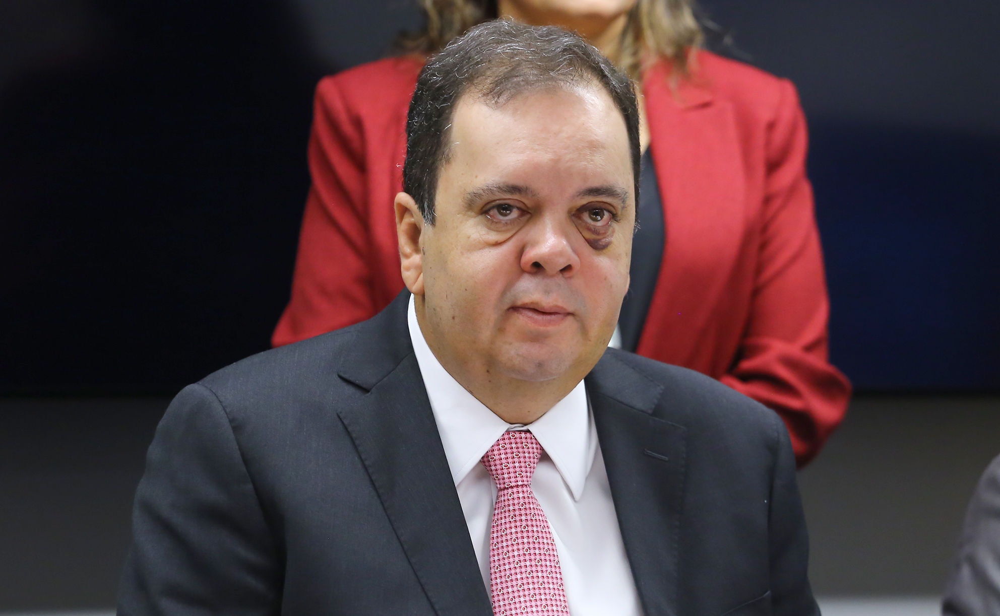 Visto como um dos articuladores do Centrão, o deputado Elmar Nascimento (União-BA), mantém sua principal base eleitoral na cidade investigada. Ele nega envolvimento com os crimes sob apuração