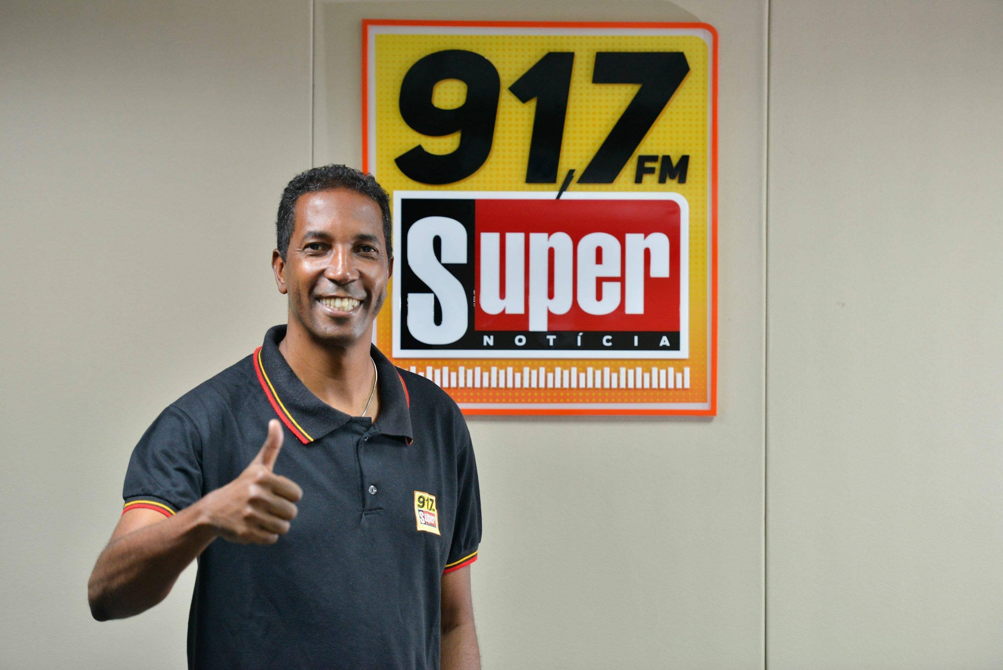APRESENTADOR E NARRADOR HERCULES SANTOS
