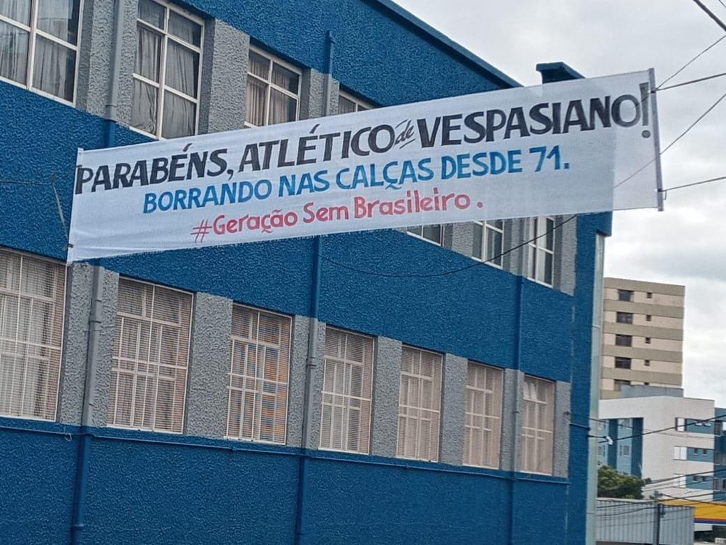 Galo Santa Tereza
