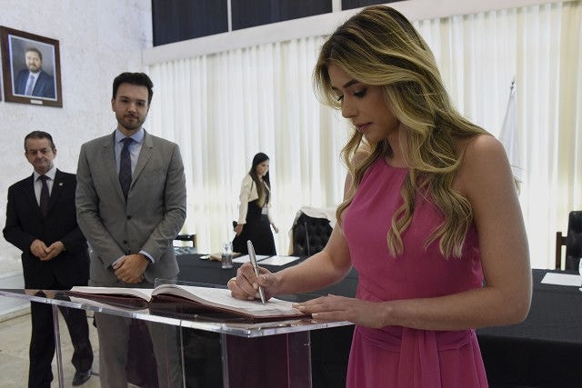 A parlamentar assume o cargo após Alê Portela, também do PL, ter deixado a posição para assumir a Secretaria de Estado de Desenvolvimento Social (Sedese)