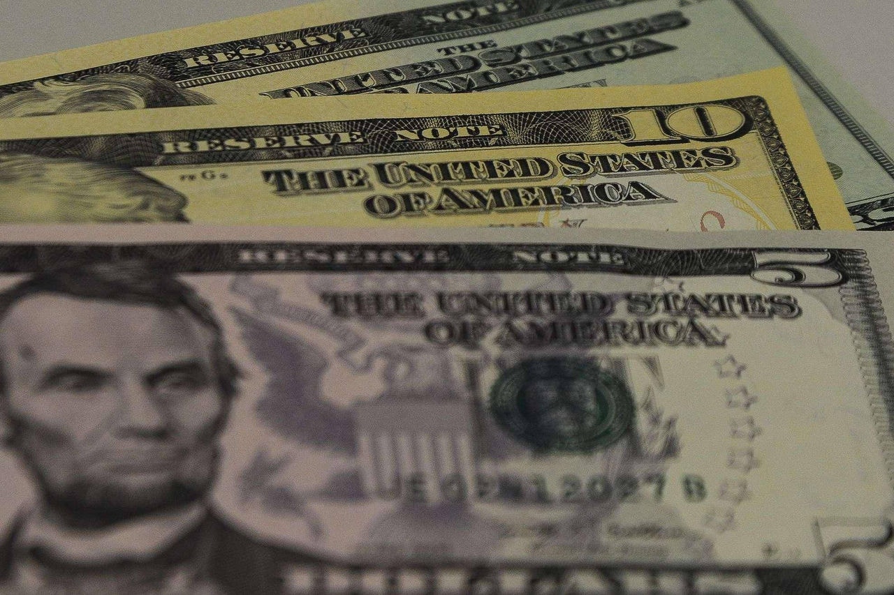 dólar