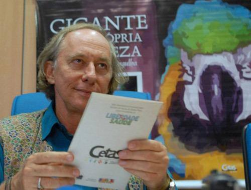 Carlos Minc disse que é preciso rigor contra os traficantes