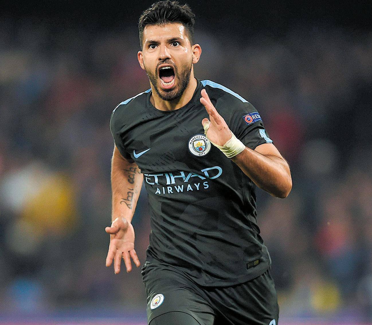 Apesar de ser fundamental para o clube da cidade de Manchester, o meia Agüero não consegue o mesmo espaço na seleção de seu país