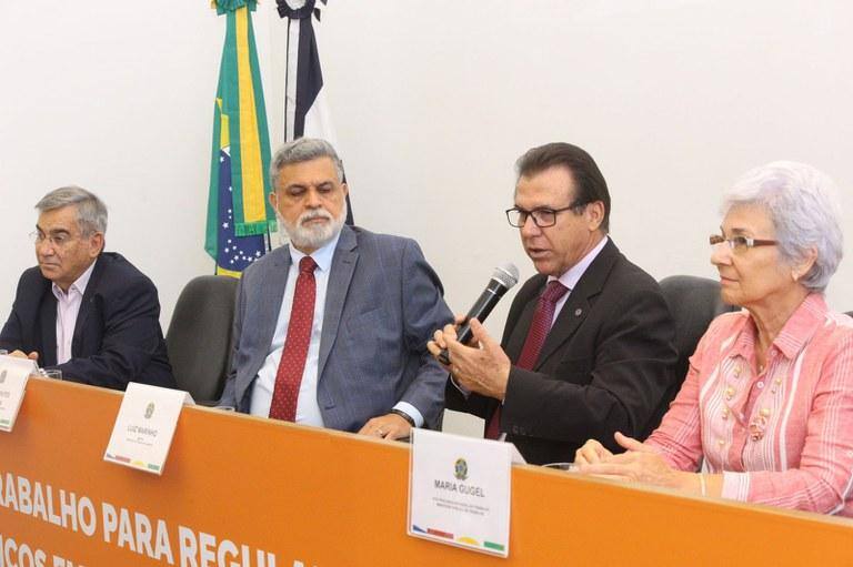 Antes de desembarcar em Minas Gerais, o ministro do Trabalho e Emprego, Luiz Marinho, inaugurou em Brasília um grupo de trabalho para discutir a regulamentação do trabalho por aplicativo