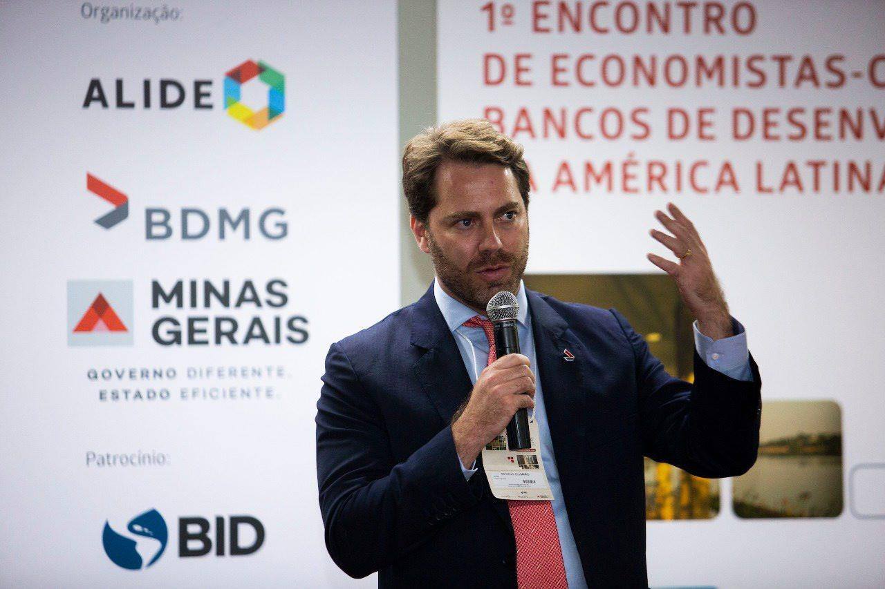 Encontro inedito em Minas Gerais debate os desafios dos bancos d