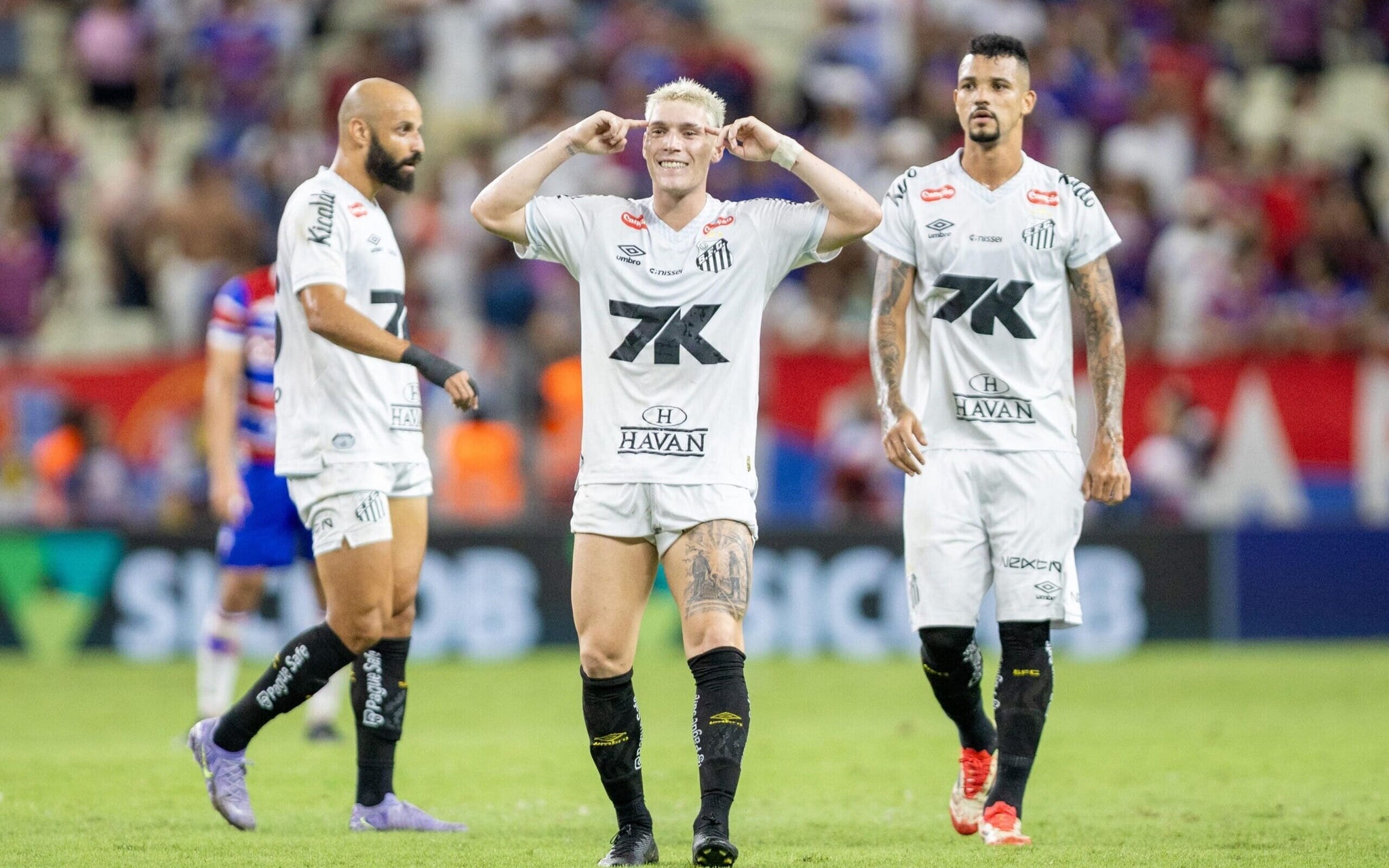 Santos vai para pausa do Mundial fora do Z4 (Foto: Baggio Rodrigues/AGIF)