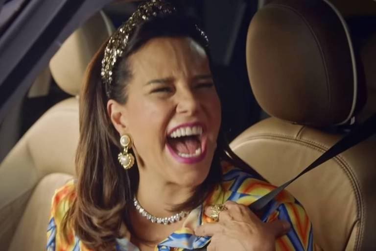 A socialite Narcisa Tamborindeguy em comercial de TV