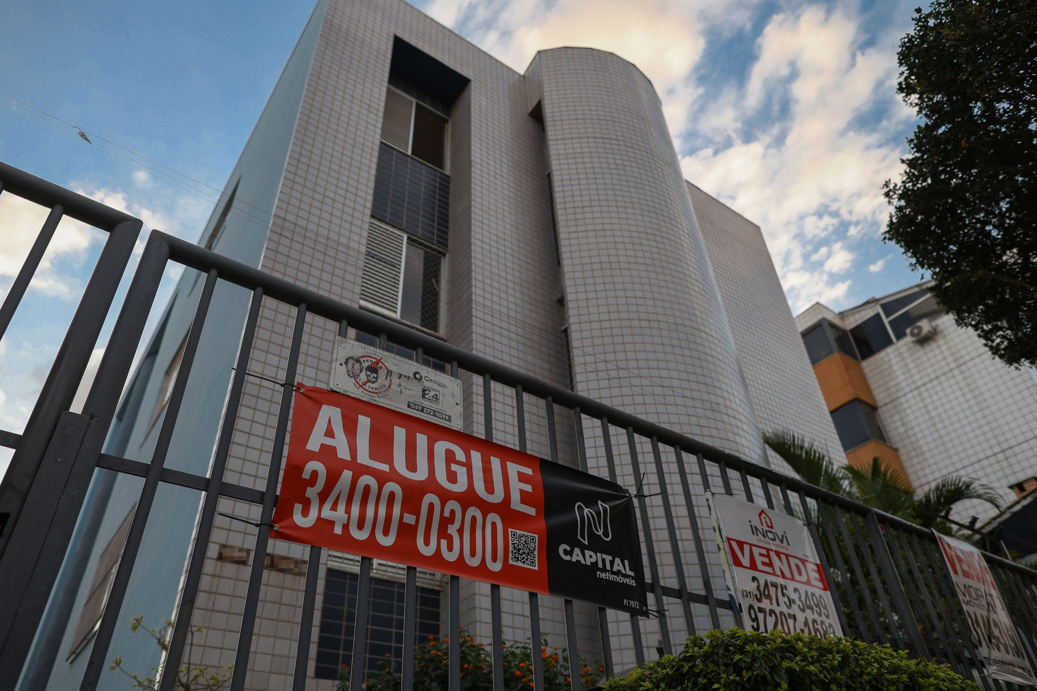 Belo Horizonte , MG , 16.07.2024 - Atualidades - Economia - Imóvel residencial - Aluguel . Na foto : Imóvel com anúncio de aluguel no bairro Castelo . ( Foto : Flavio Tavares / O Tempo )