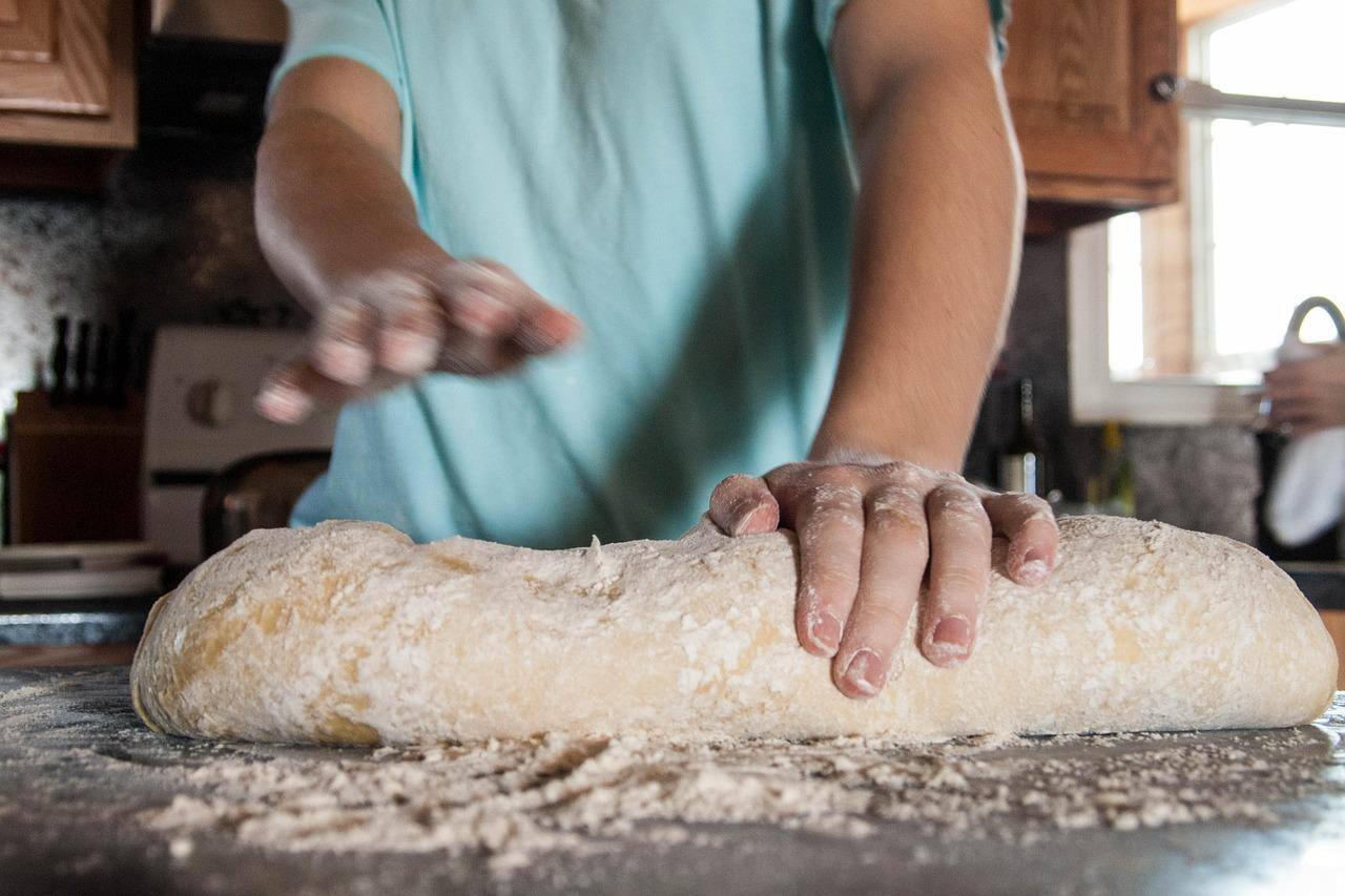 Celíacos têm intolerância ao glúten, uma proteína presente em grãos como trigo, aveia, cevada, centeio e derivados