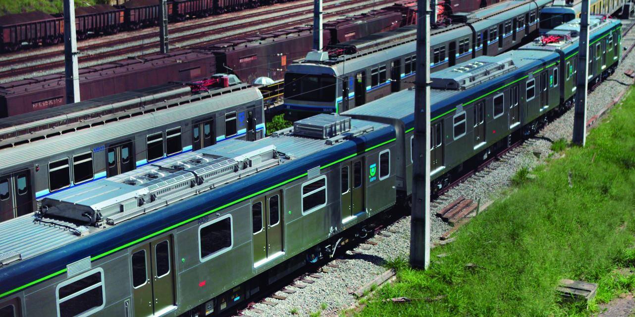 Novos vagoes do metro chegam em Belo Horizonte MG