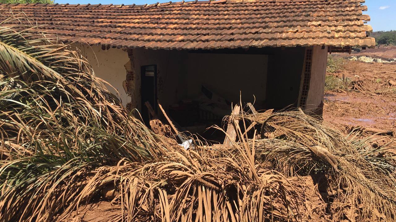 Casa em Brumadinho ficou completamente destruída pela lama da Vale