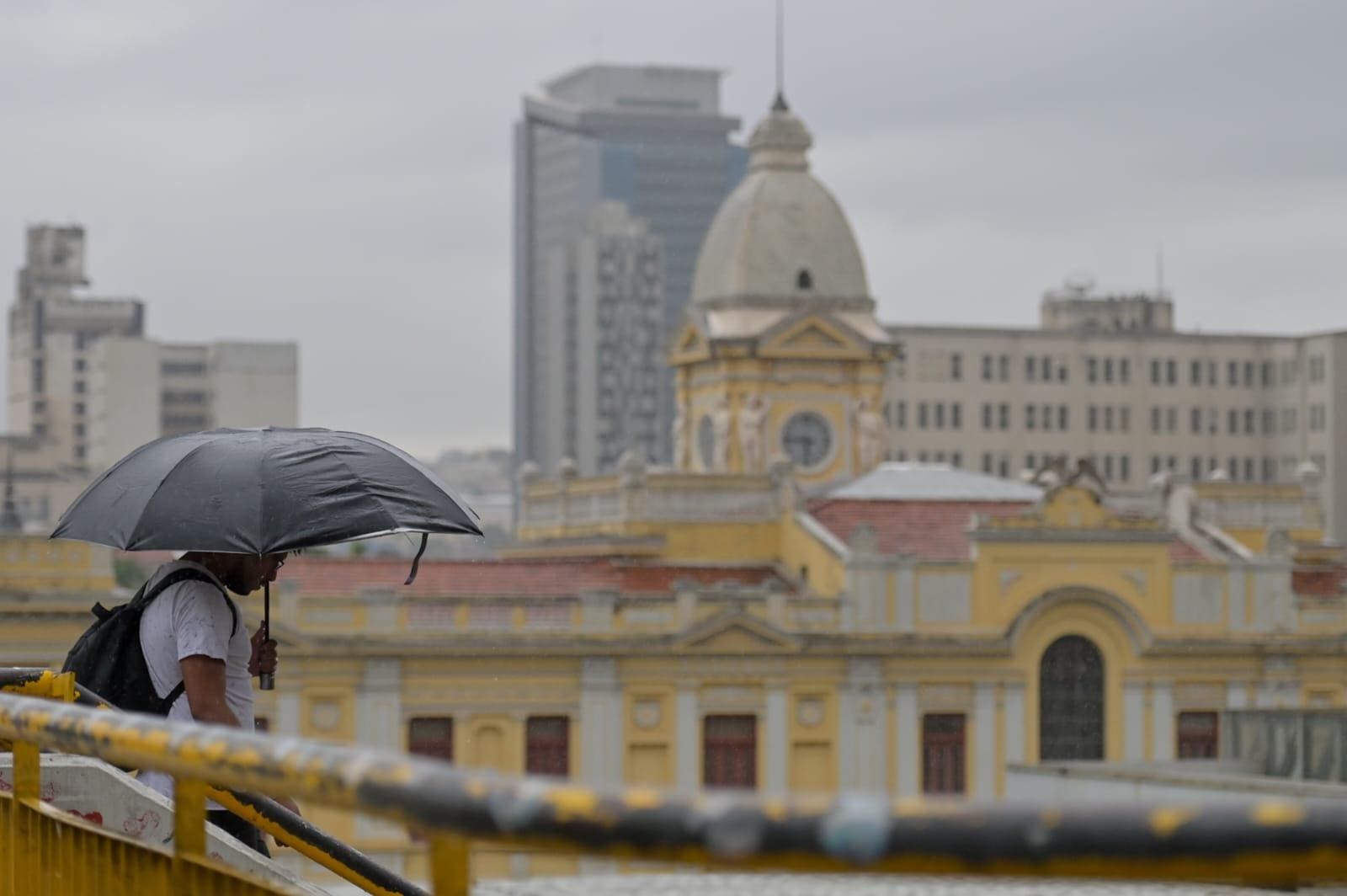 BH está em alerta de chuva