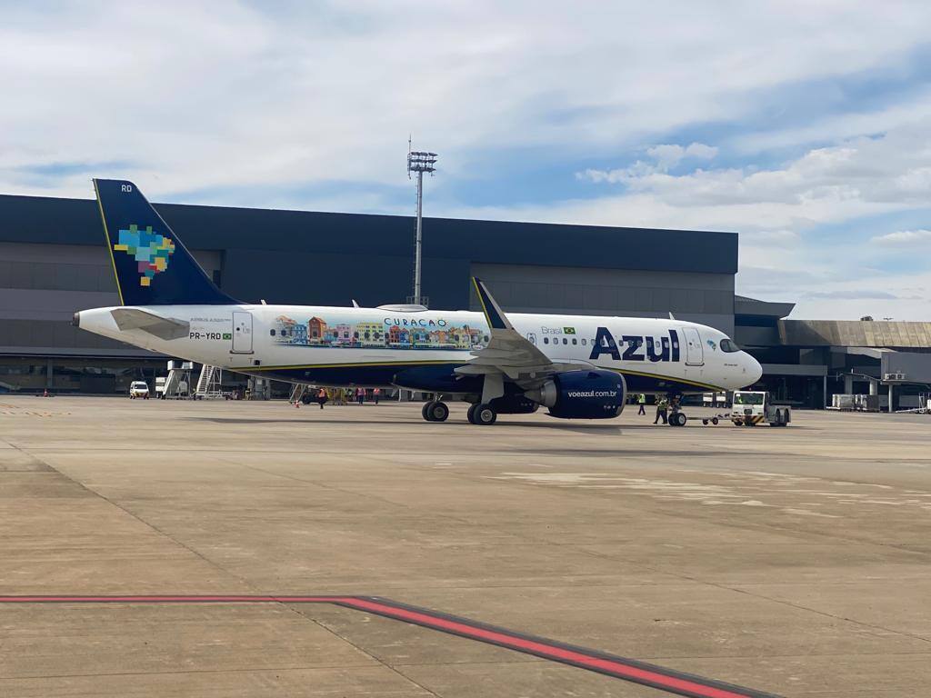 Imagem ilustrativa de um avião da Azul