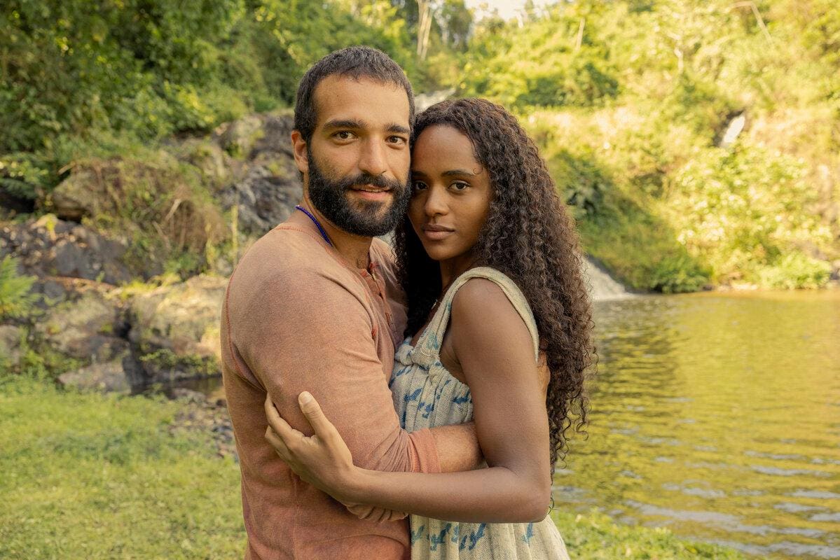 Humberto Carrão (José Inocêncio) e Duda Santos (Maria Santa) vivem um casal no remake de Renascer