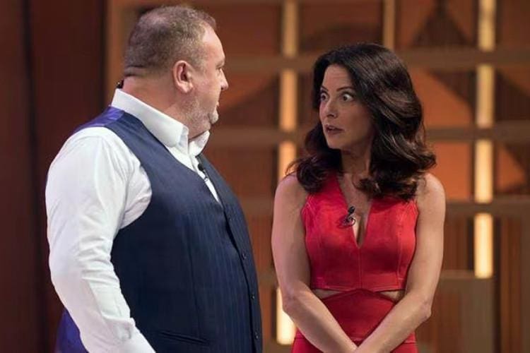 Ana Paula Padrão e  Érick Jacquin no programa MasterChef, da Band