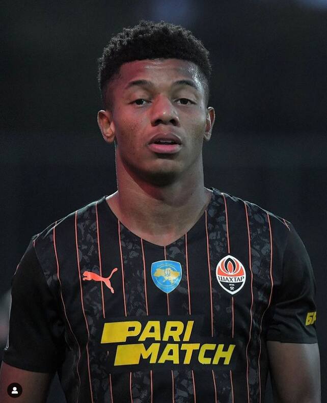 David Neres passou muitas dificuldades com companheiros e familiares