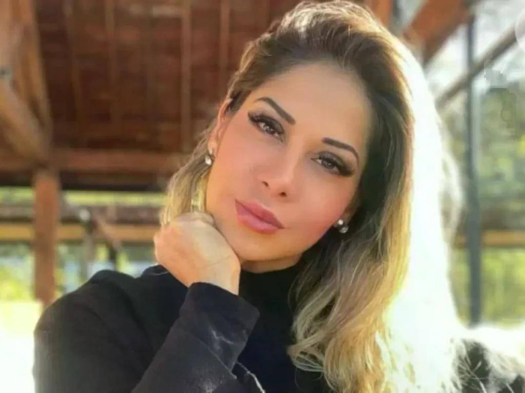 Maíra Cardi