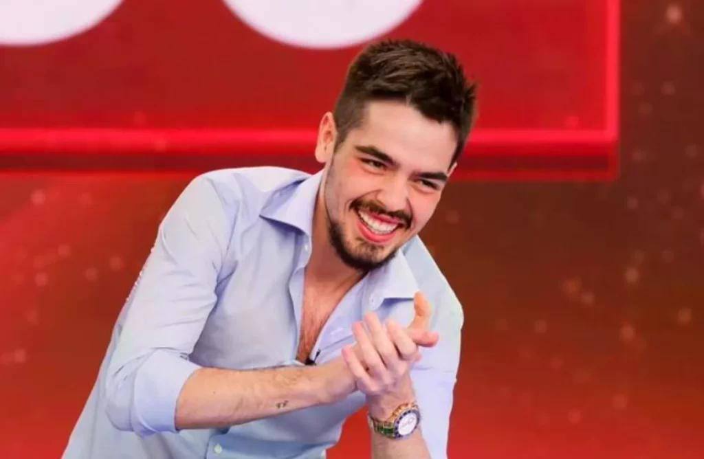 João Silva fala sobre programa na Band e comparações com Faustão: “Orgulho de ser filho dele”
