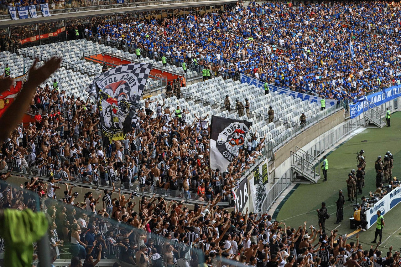 CRUZEIRO E ATLETICO MINEIRAO