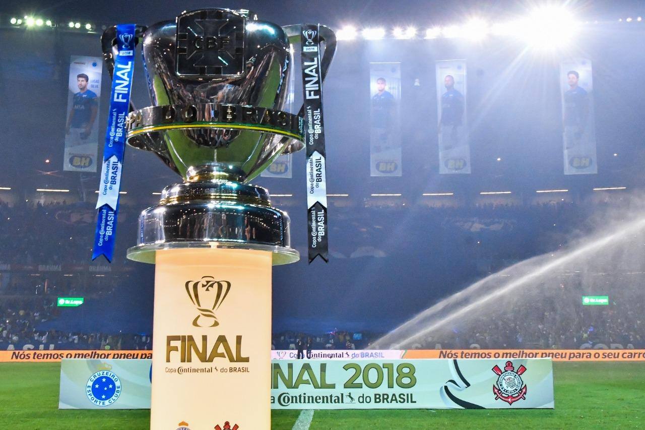 Diretor diz que Corinthians pagou premiações de 2017 com prêmio