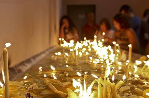 Fieis lotam santuário em BH para celebrar o Dia de São Judas Tadeu
