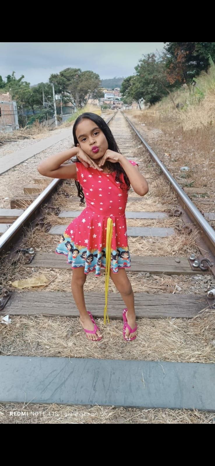 Imagem mostra a pequena Nicolly Kimberly