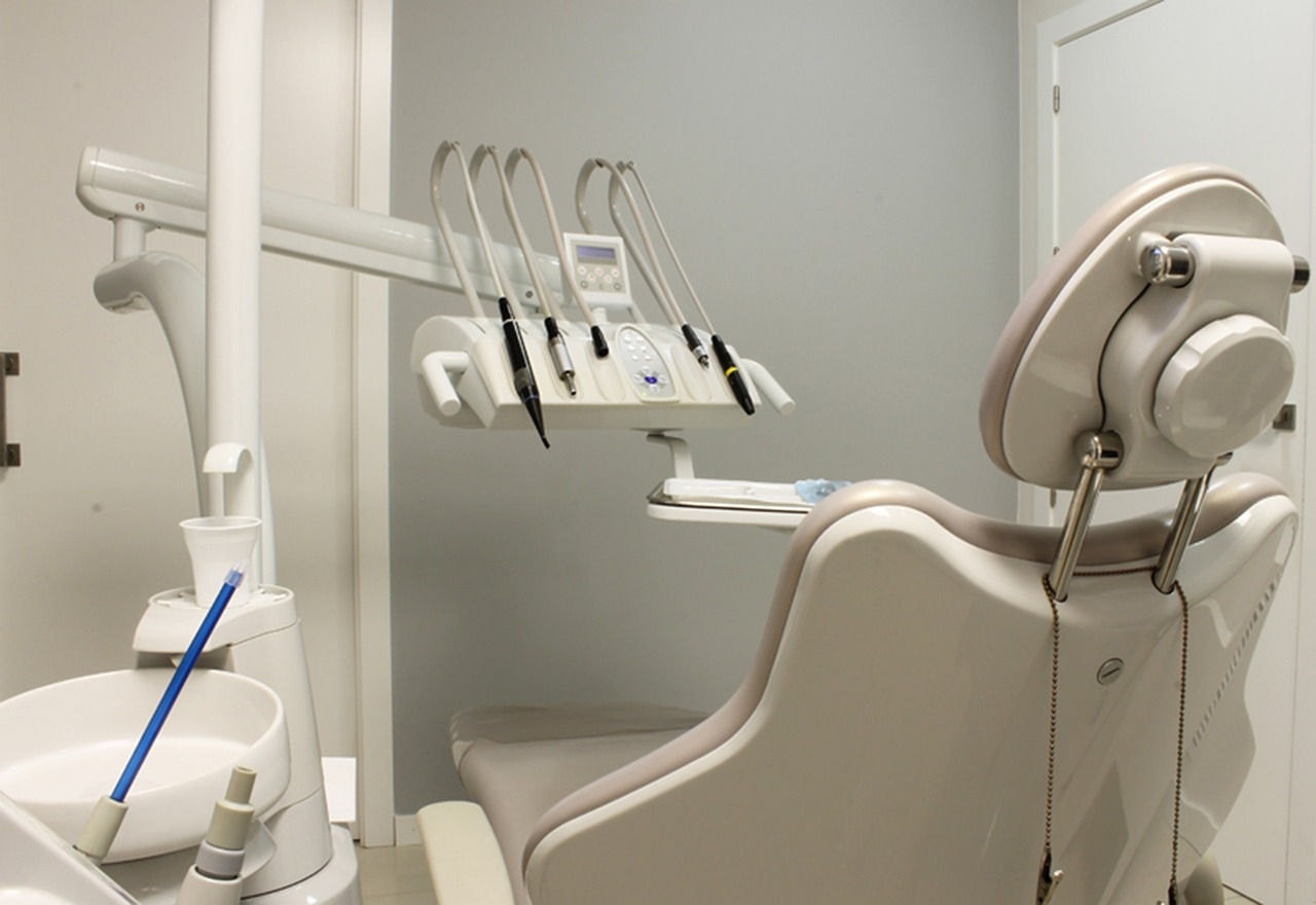 Homem se masturbou durante tratamento com dentista
