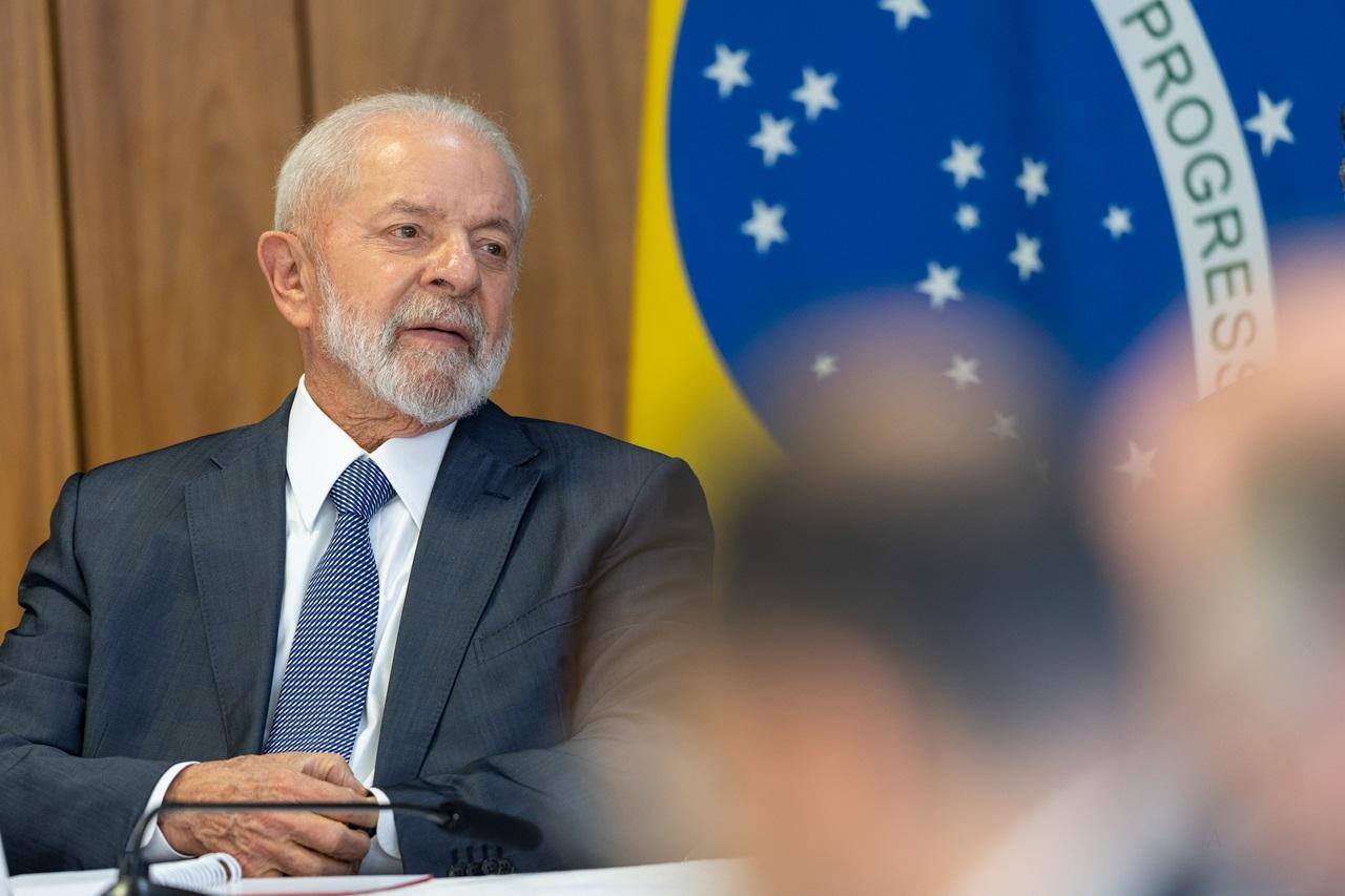 Em novembro de 2023, Lula vetou integralmente o projeto que estendia até 2027 a desoneração da folha de pagamento