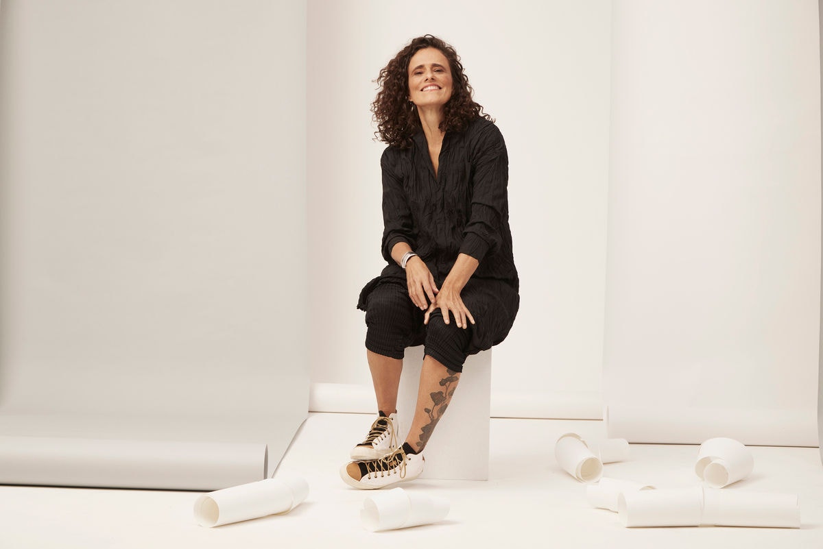 Zélia Duncan vai apresentar na Praça da Assembleia tração principal o show Bailão ZD
