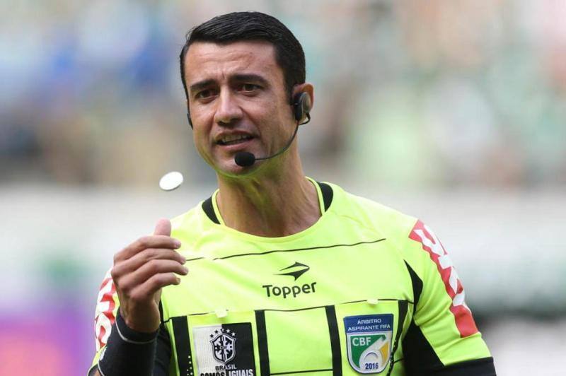 Árbitro Bráulio da Silva Machado apitará a decisão entre Flamengo x Corinthians