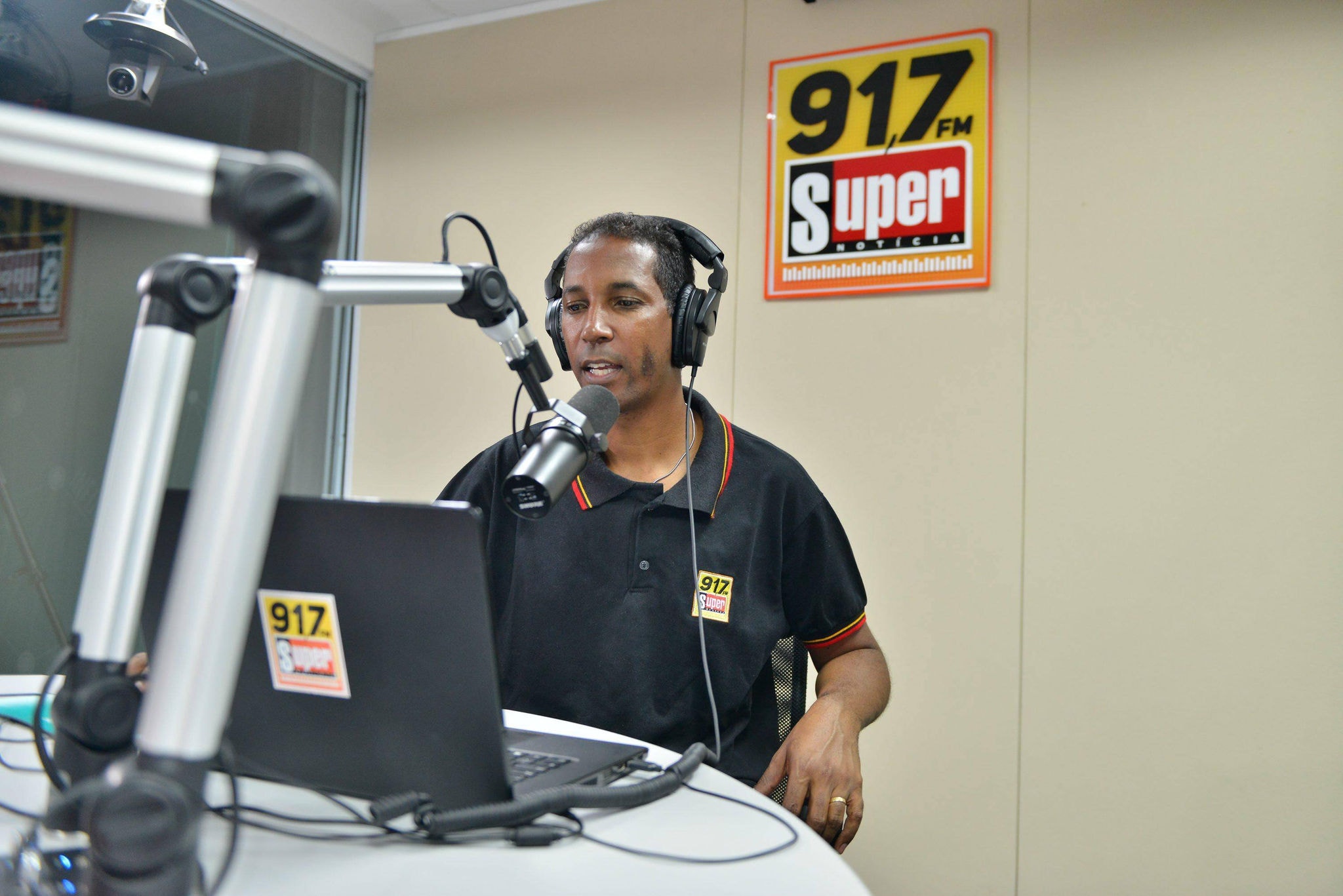 APRESENTADOR E NARRADOR HERCULES SANTOS