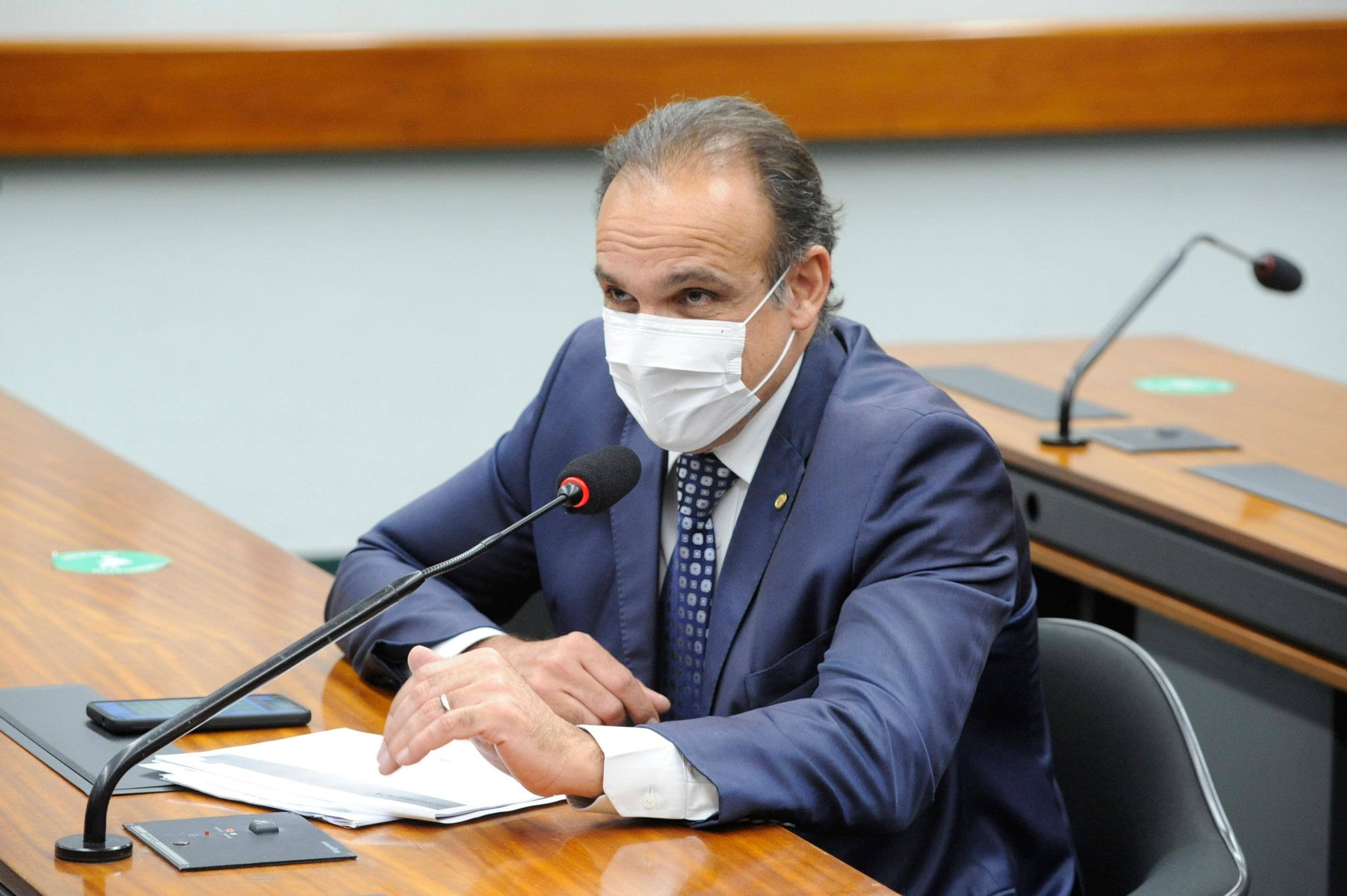 Deputado federal Hugo Leal