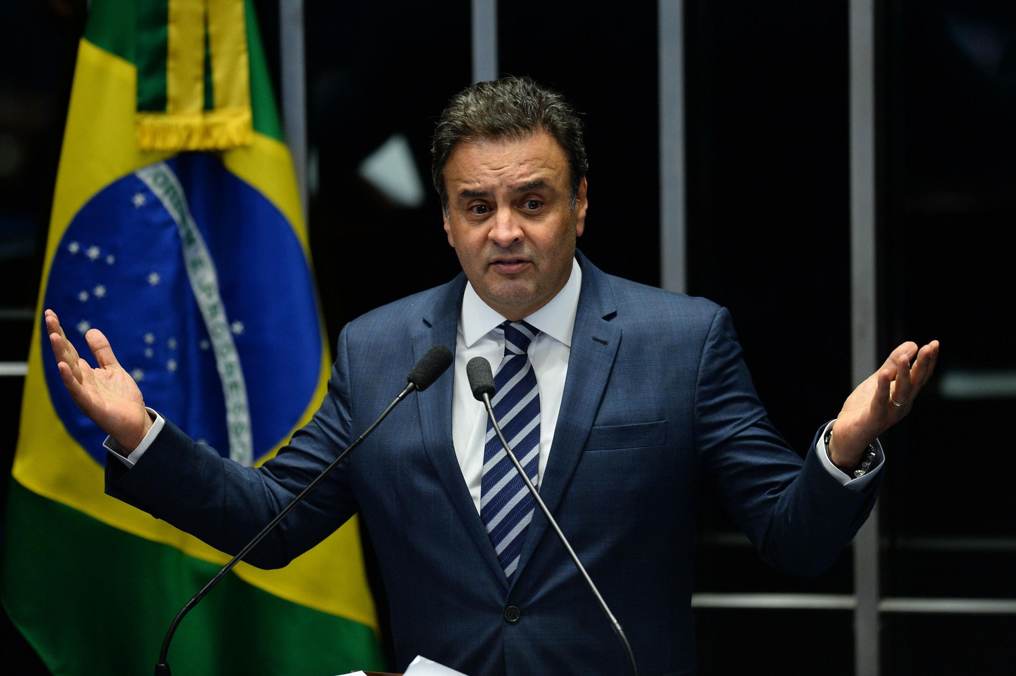 Aécio Neves (PSDB) está na mira de outros parlamentares tucanos