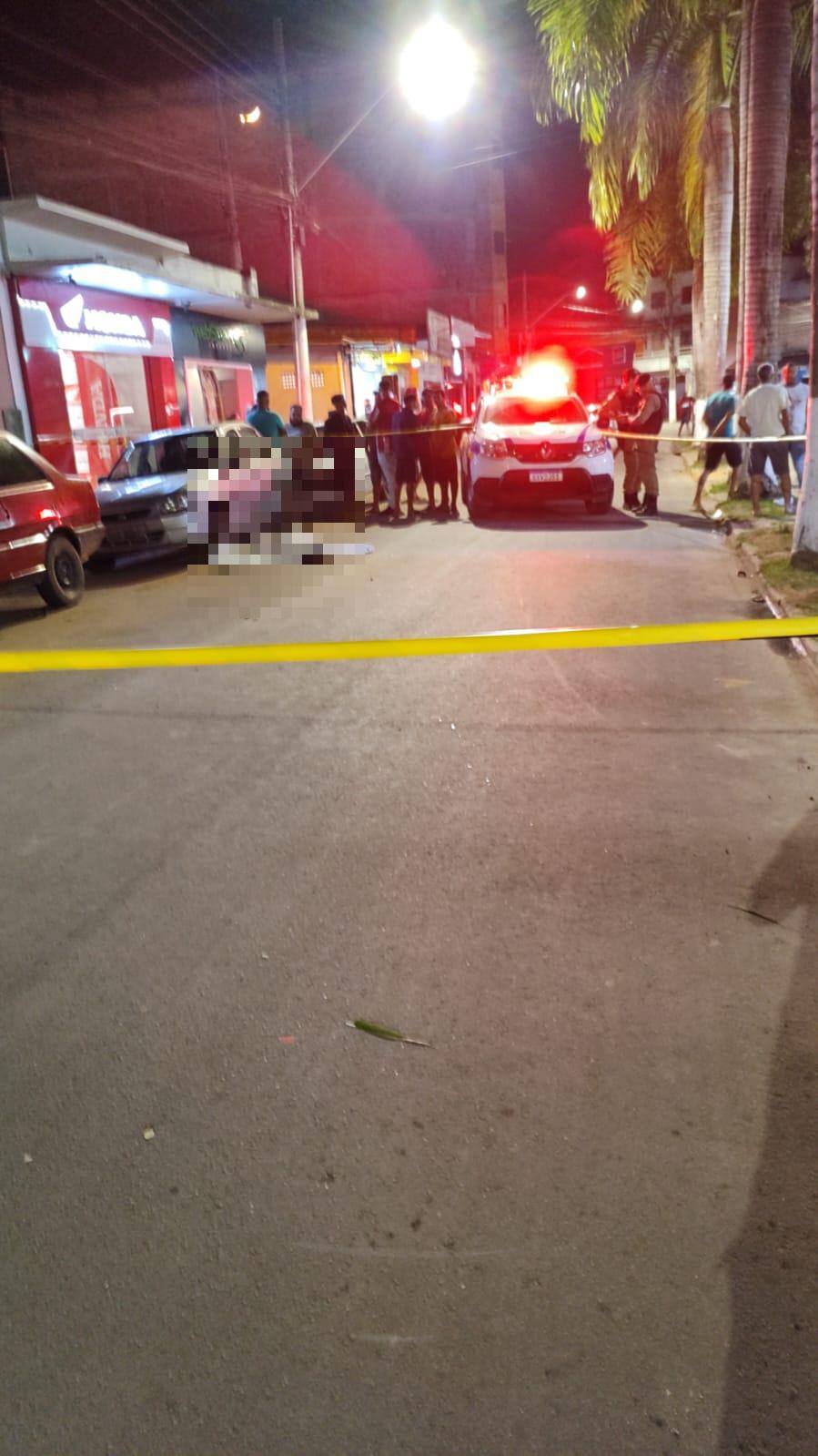 Homem morreu após ser atropelado por motociclista que deu "grau" em Lajinha