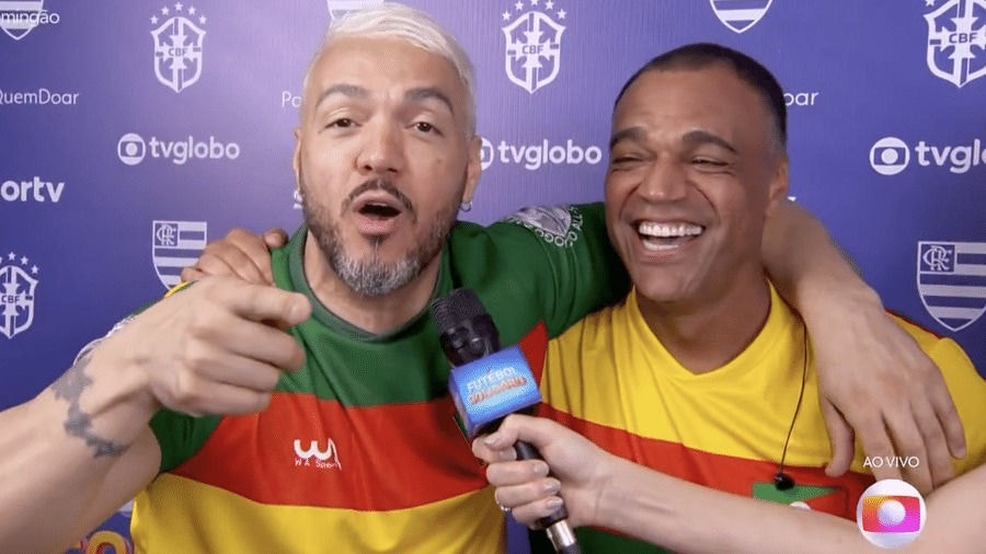 O pagodeiro Belo e o ex-jogador Denílson participaram do Futebol Solidário no Maracanã