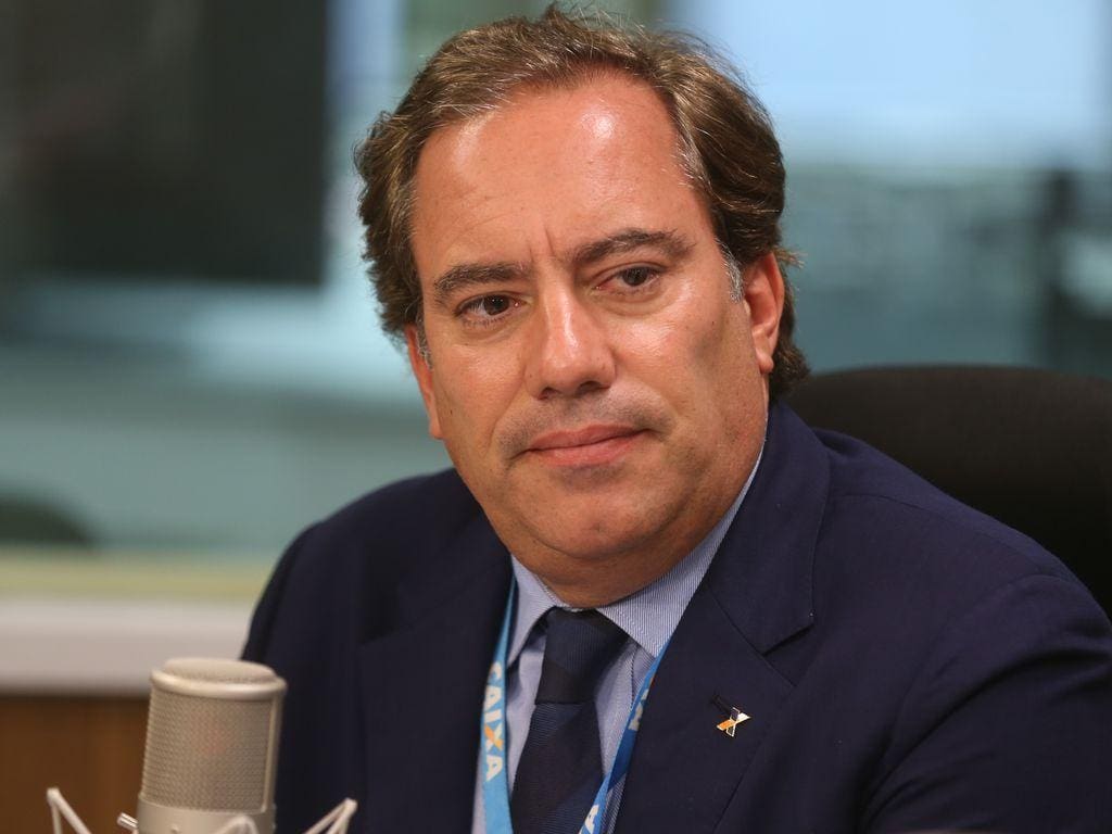 Pedro Guimarães, ex-presidente da Caixa Econômica Federal, é acusado de assédio sexual por funcionárias.