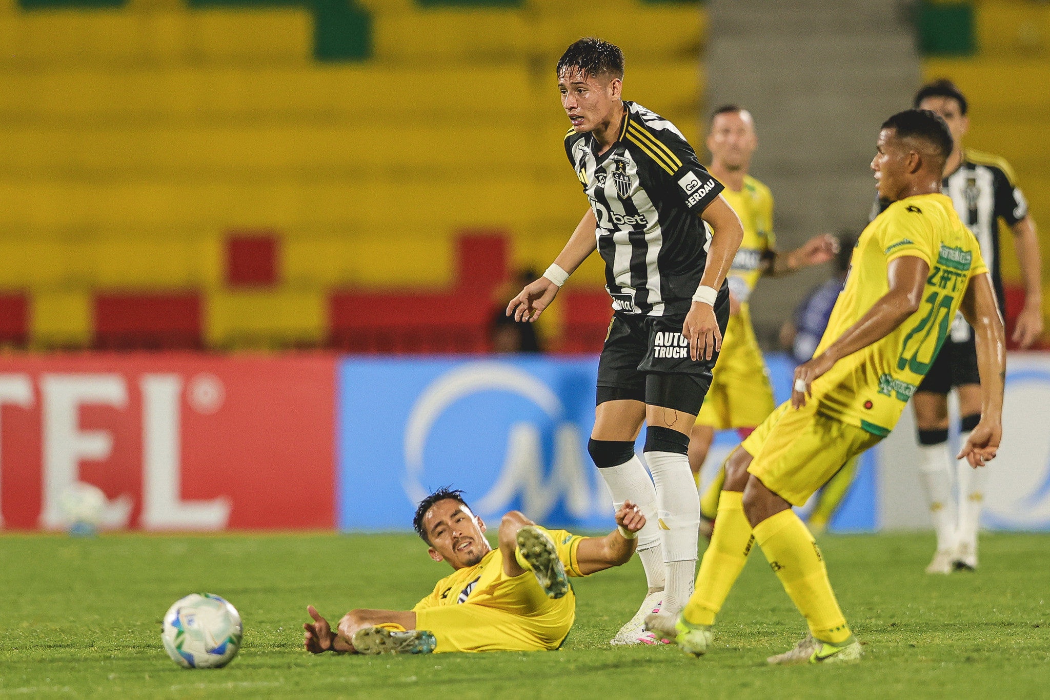 Ivan Román foi um dos jogadores utilizados por Cuca