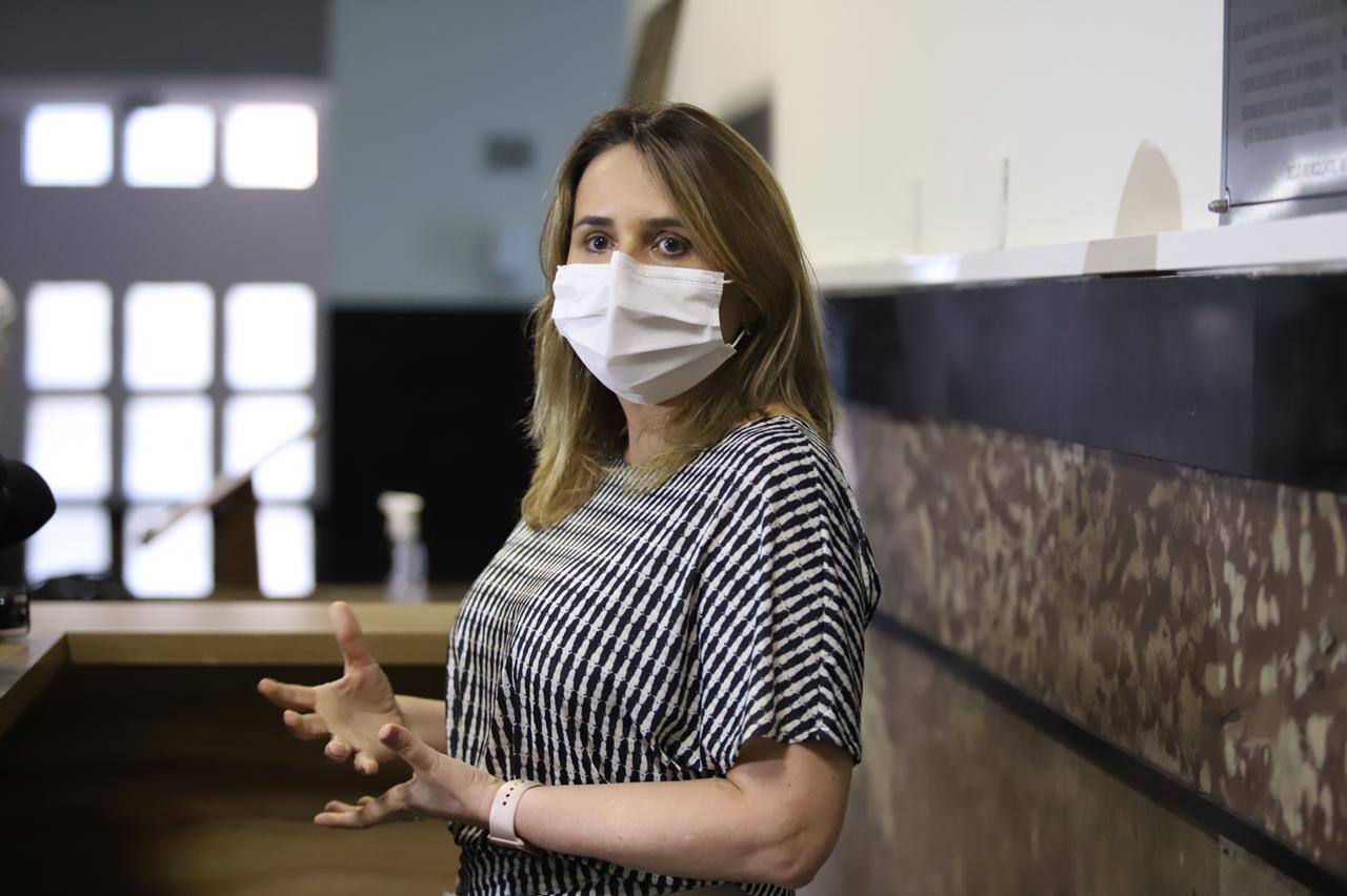 A categoria abrange cerca de 140 mil trabalhadores na cidade, mas 30 mil devem ser imunizados neste primeiro momento
