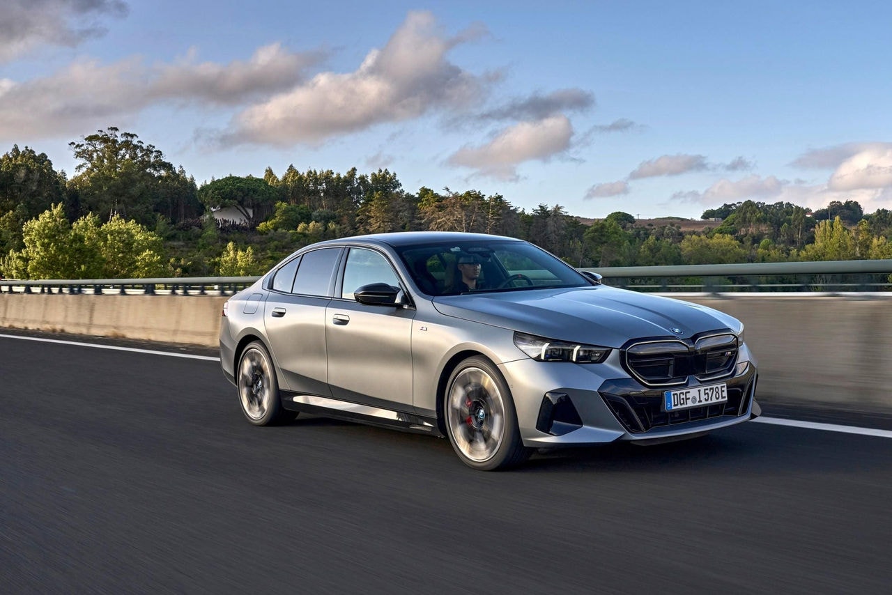 BMW i5 será o primeiro lançamento da marca no Brasil em 2024
